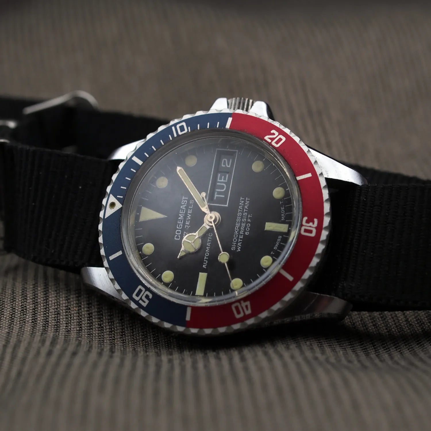 Sicura Cogemeast Diver 600ft, Cal. Ronda-Matic 1238, Men’s Diving Vintage Watch, 1970 – front view