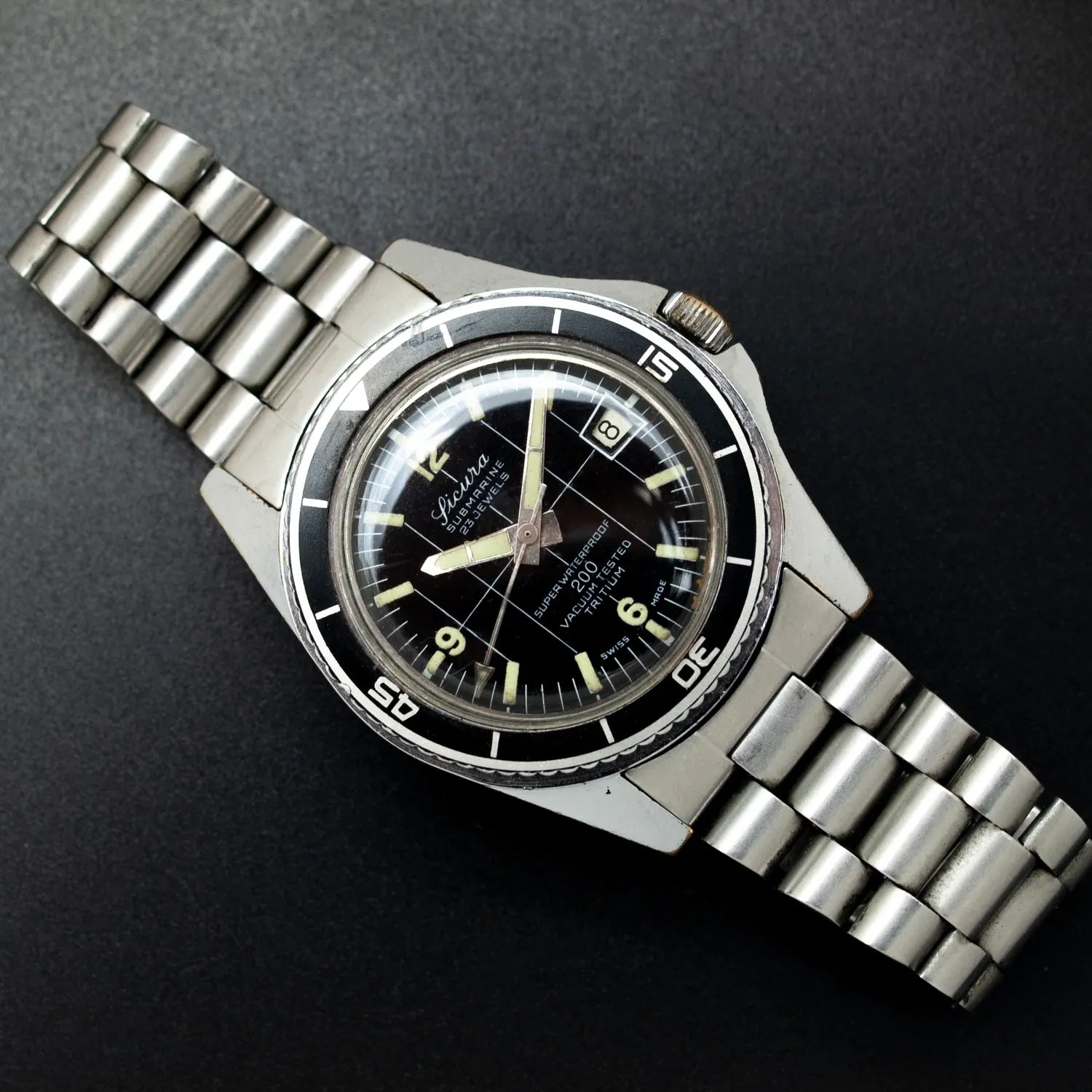 Sicura Submarine 200, Cal. BFG-158, Men’s Diving Vintage Watch, 1974 – front view