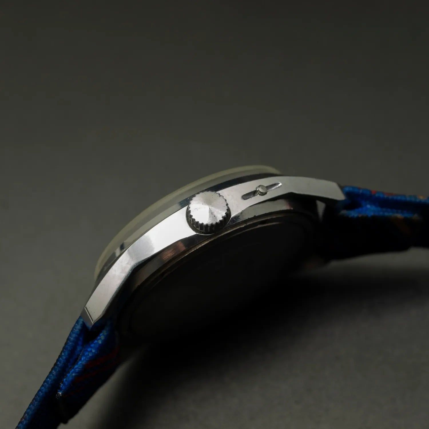 Slava California, Cal. 2428, Men’s Manual Wind Vintage Watch, 1984 – side view alternative angle