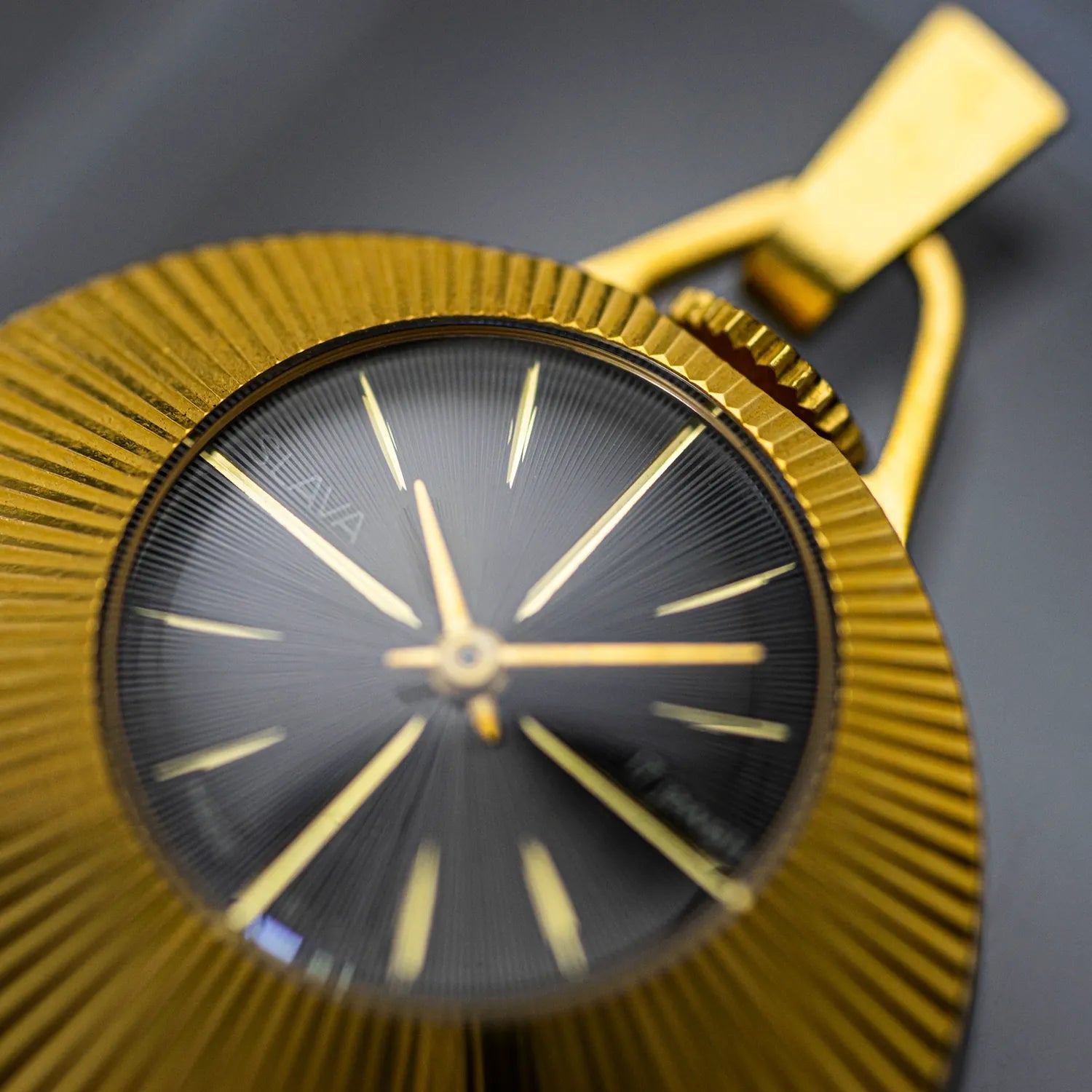 Slava Pendant, 1600, Women’s Vintage Watch, 17-Jewels, USSR – side view alternative angle