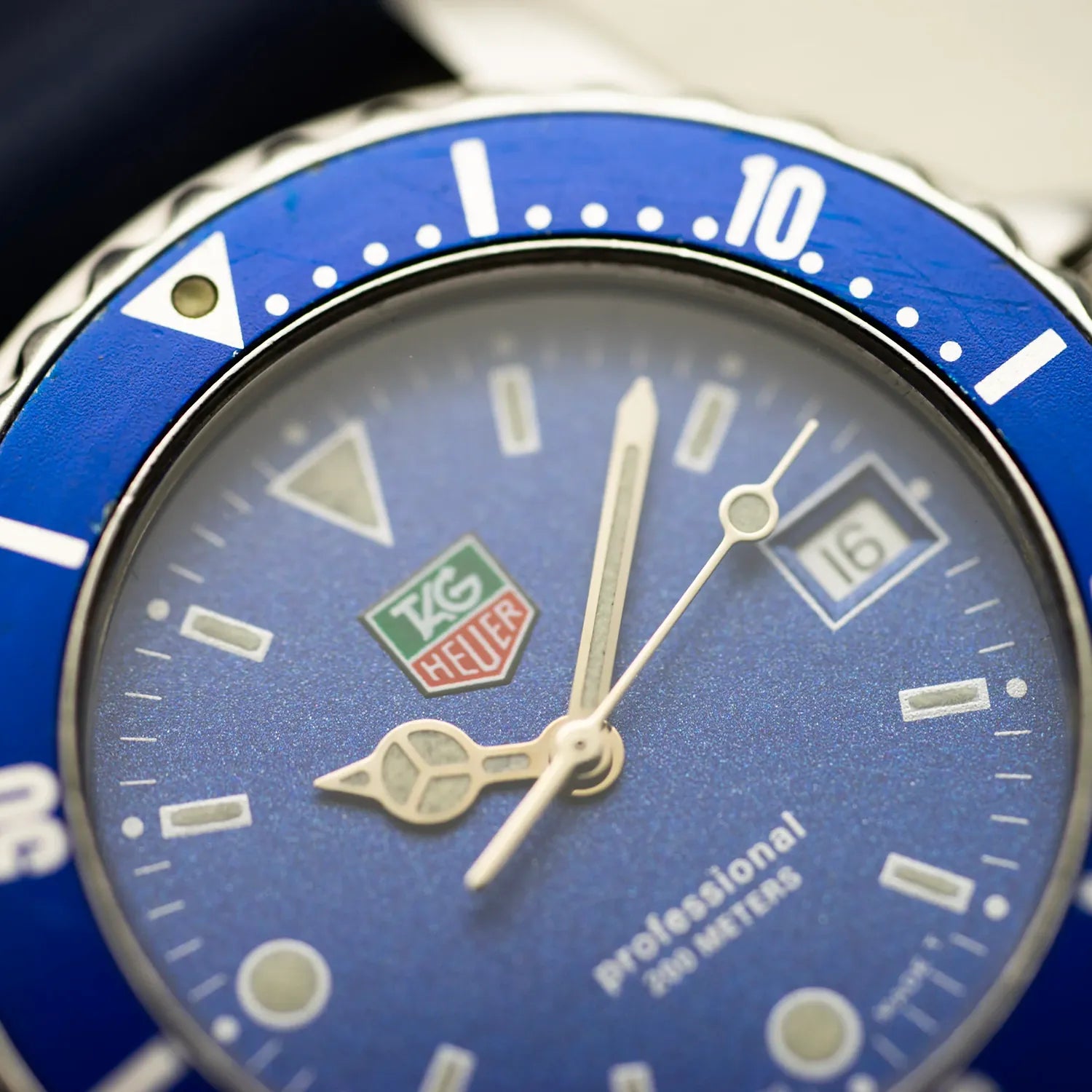 Tag Heuer Professional Ref. WD1214 G 20 – dial close-up