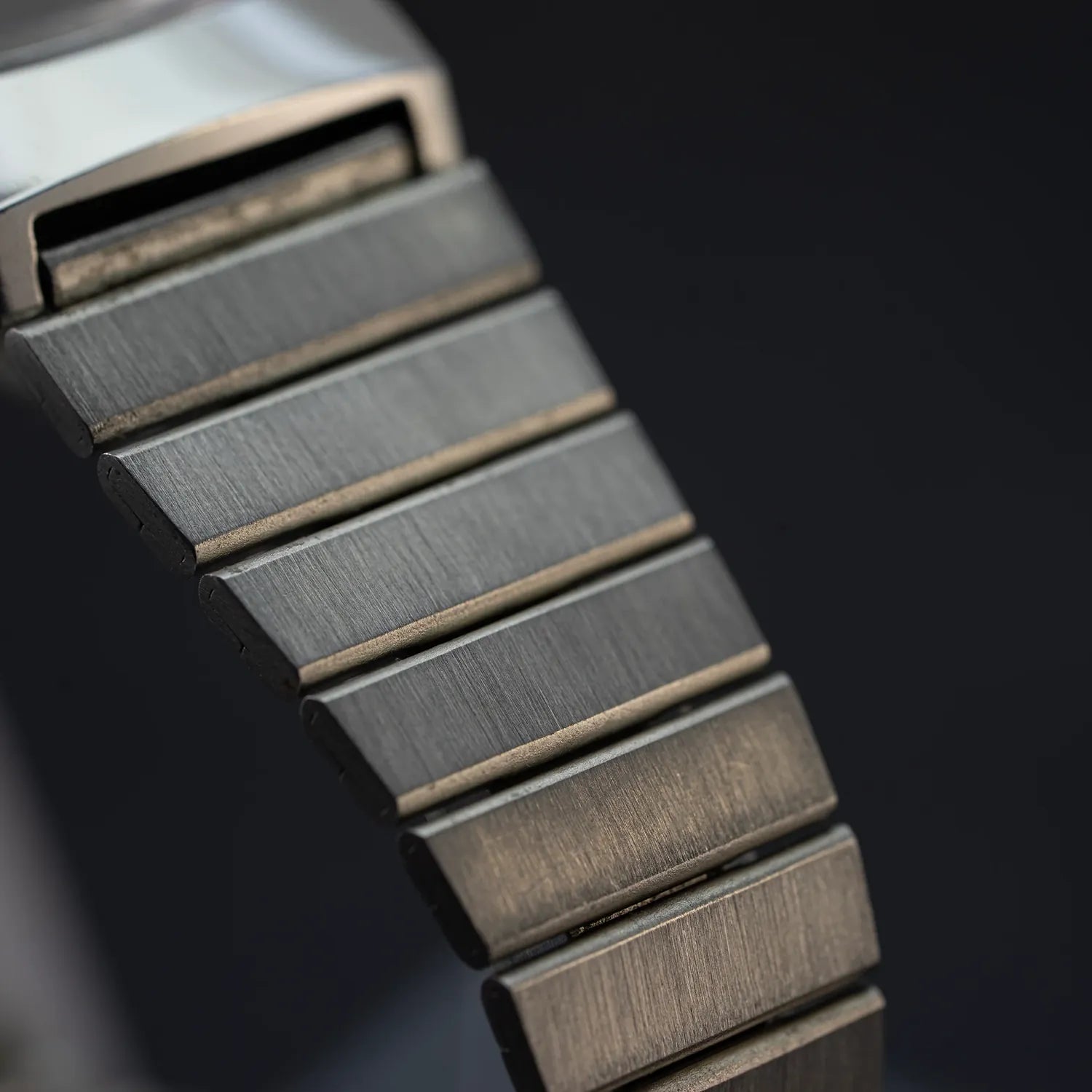 Technos Ref. 10504 Cal. ETA 2789 – side view alternative angle