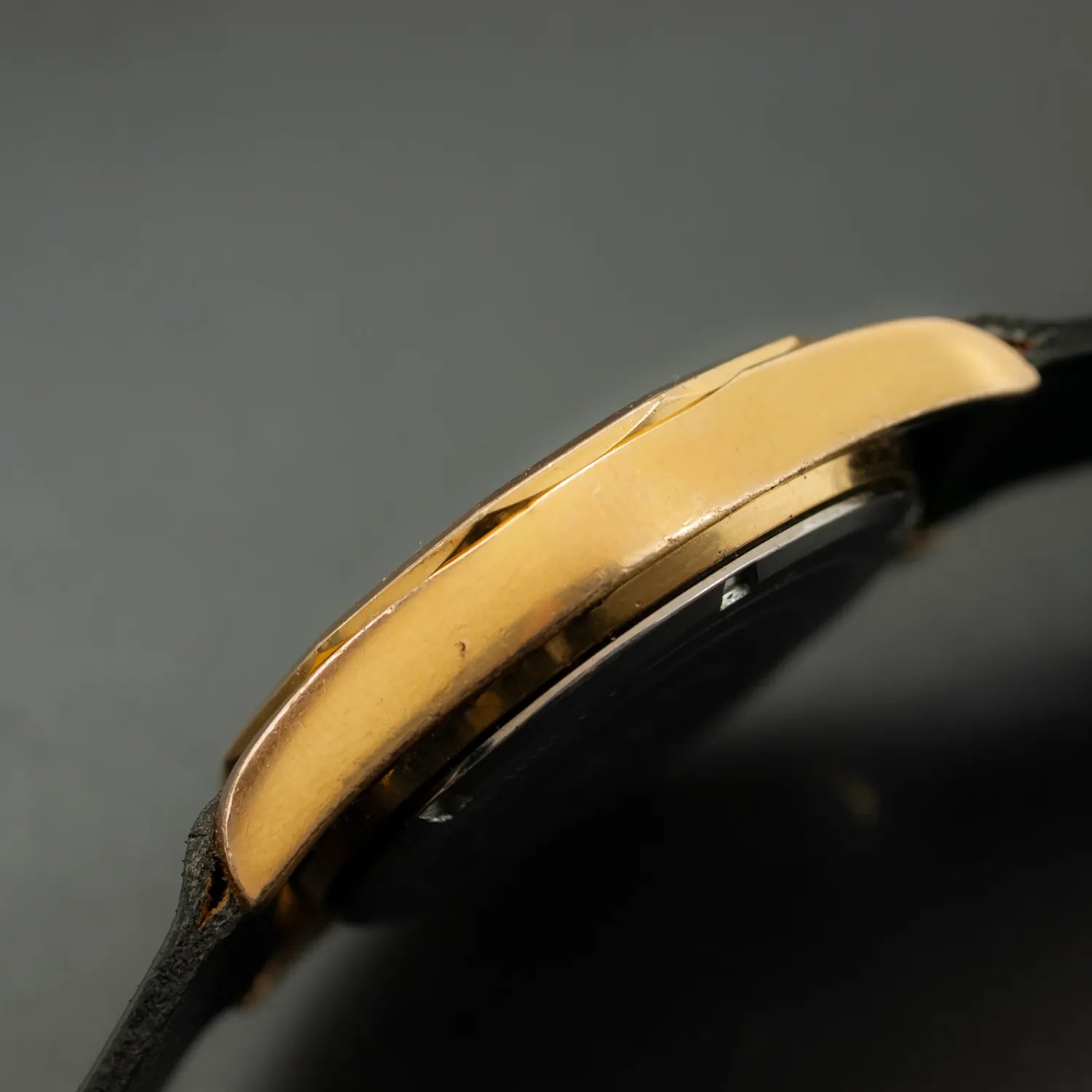 Tissot PR100 Automatic Cal. ETA 2892 – side view