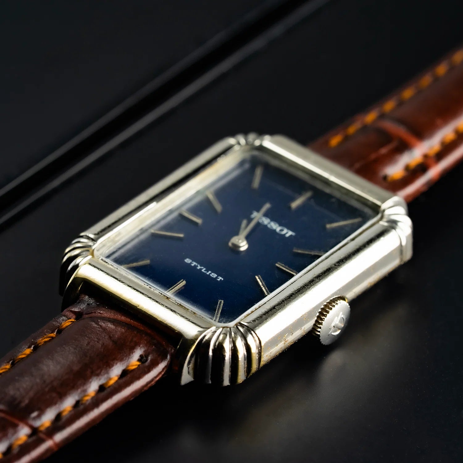 Tissot Stylist, Women’s Manual Wind Vintage Watch, 1976 crown