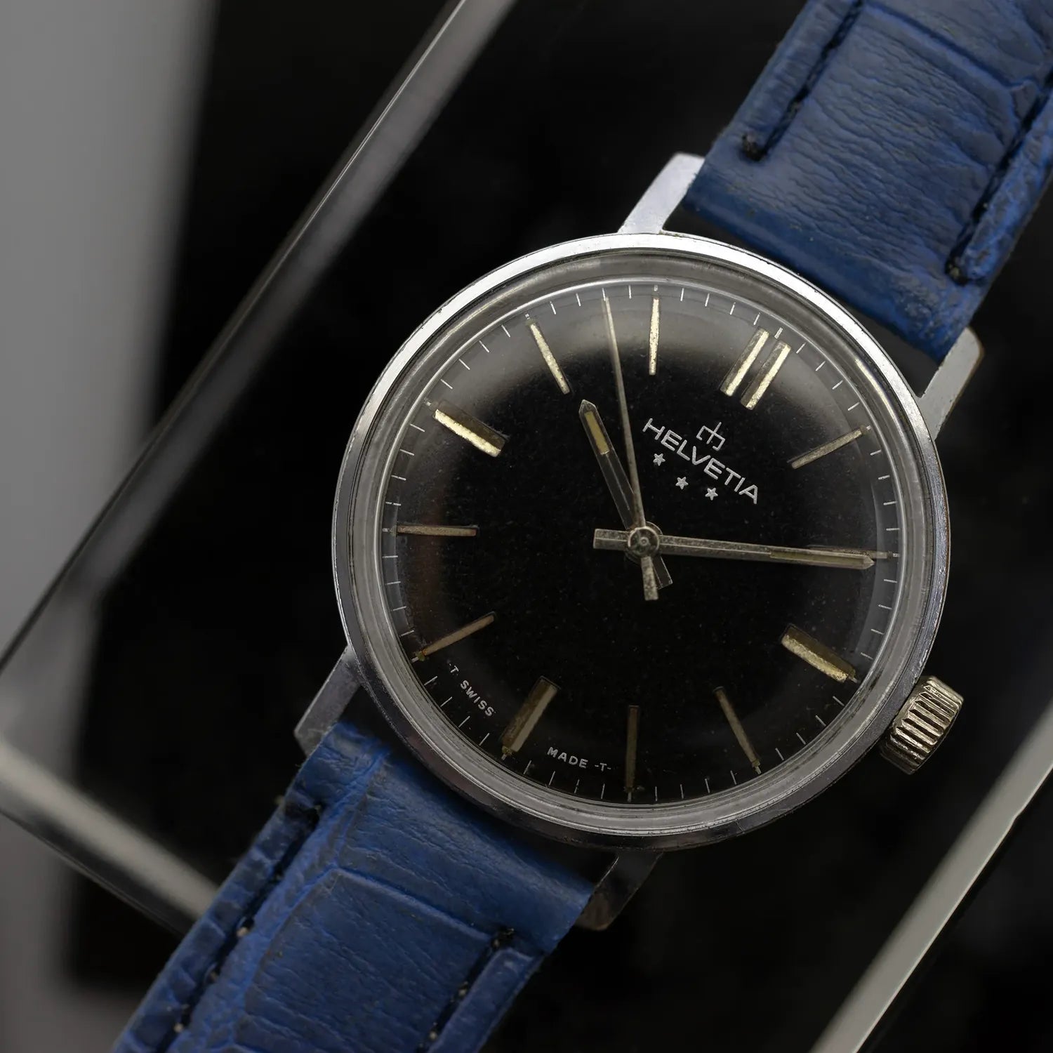 Vintage Helvetia H 878 Black – front view