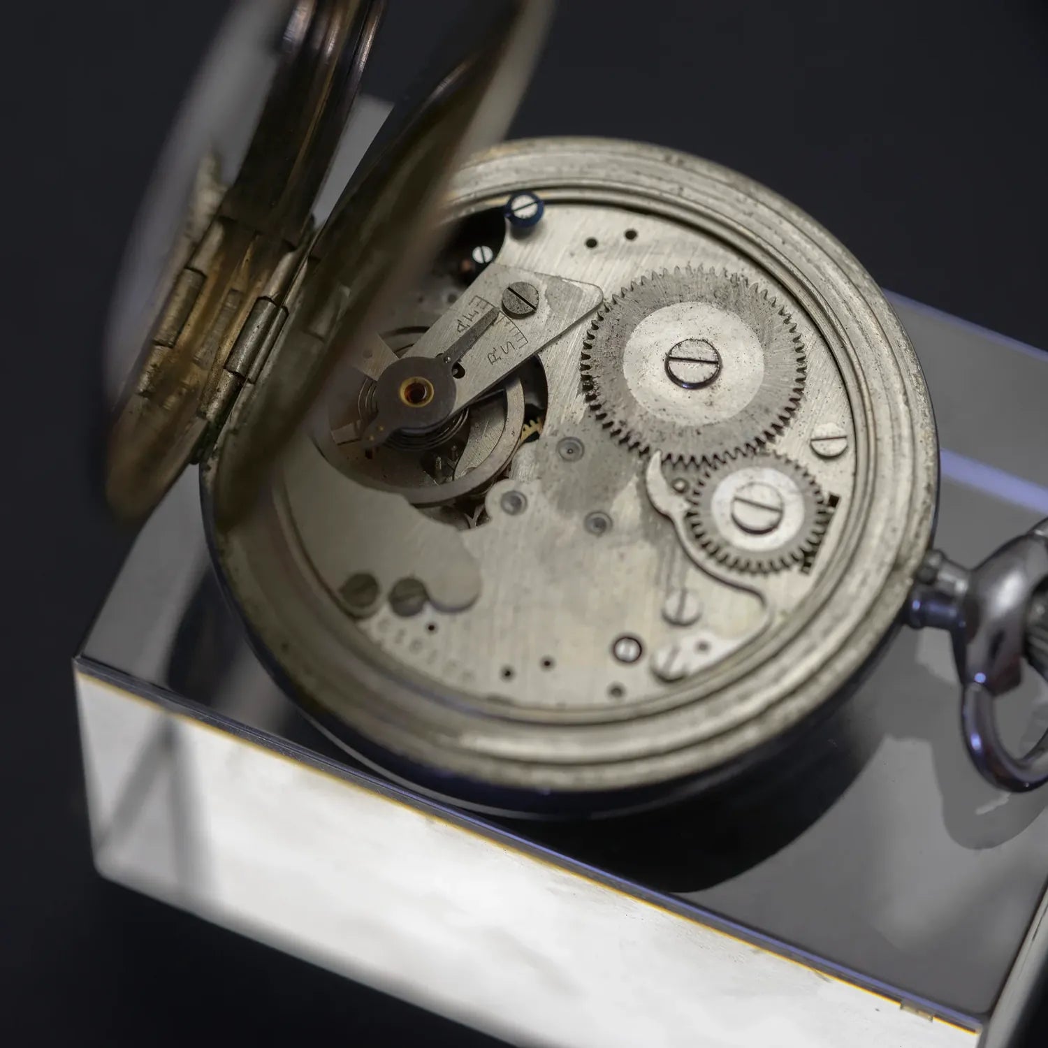 Vintage Heuer Stopwatch Ref. 902 from 1960s – side view