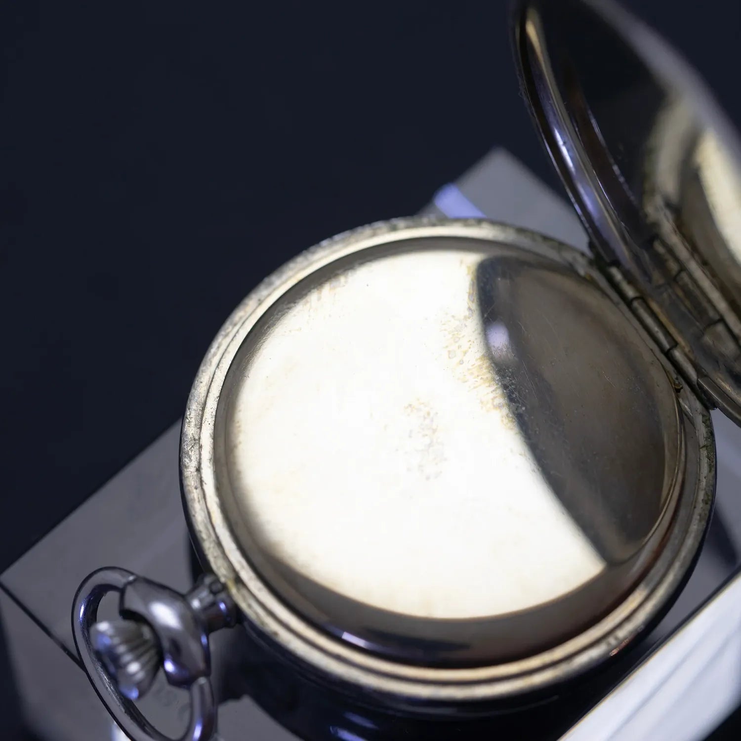 Vintage Heuer Stopwatch Ref. 902 from 1960s – side view alternative angle