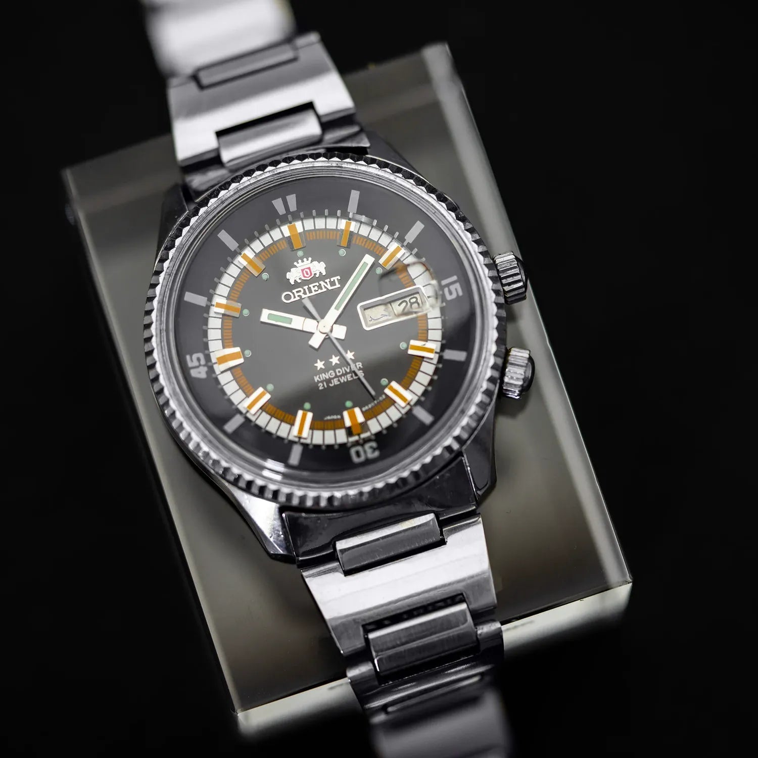 Vintage Orient King Diver 3 Stars Ref. 0469620-70 – side view alternative angle