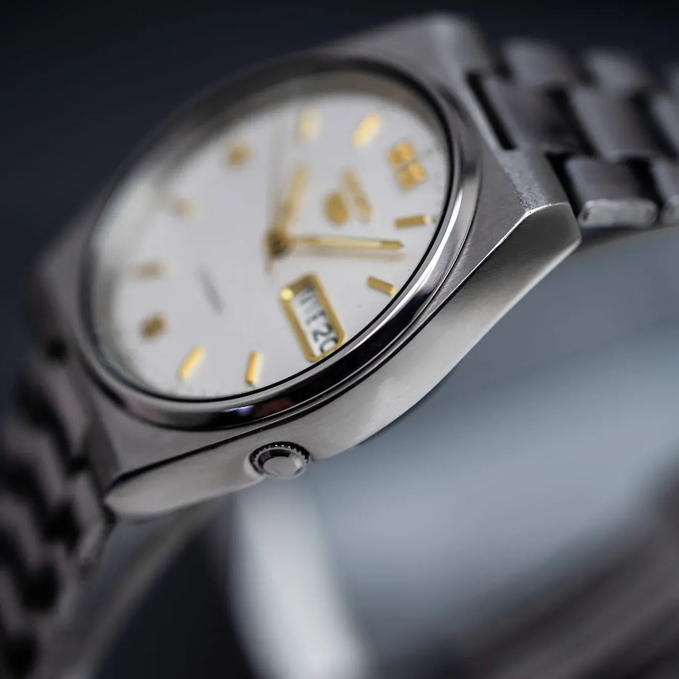 Vintage Seiko 5 7s26 0520 – movement close-up