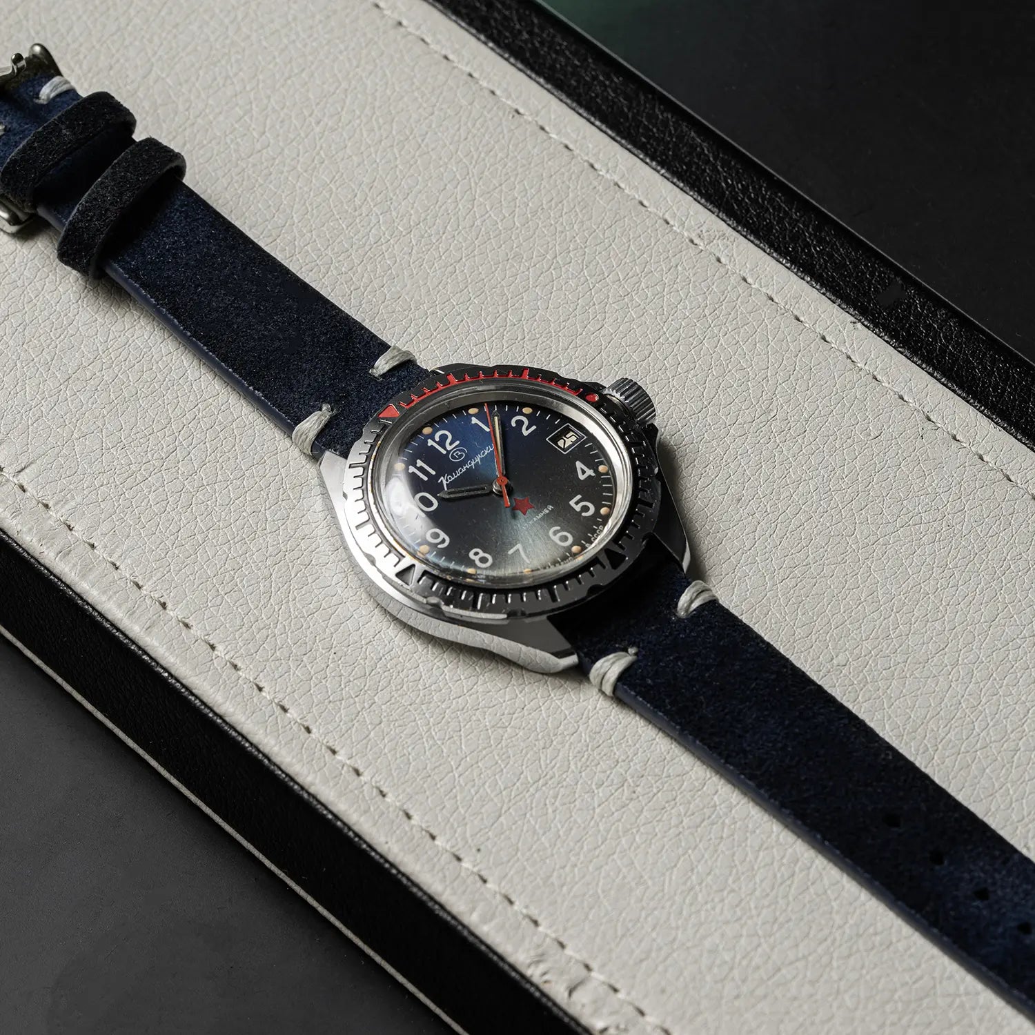 Vostok Komandirskie, Cal. 2414