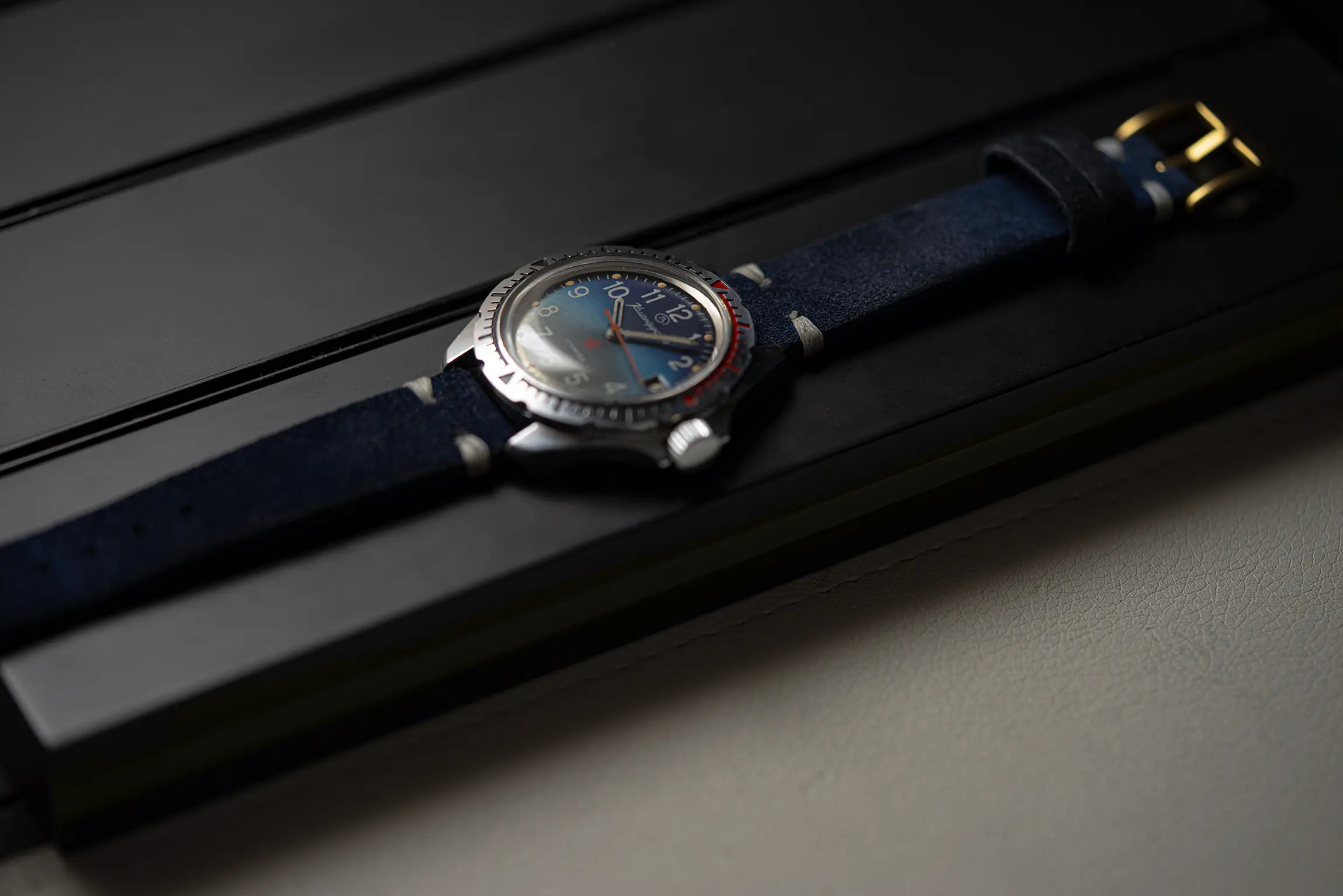 Vostok Komandirskie, Cal. 2414