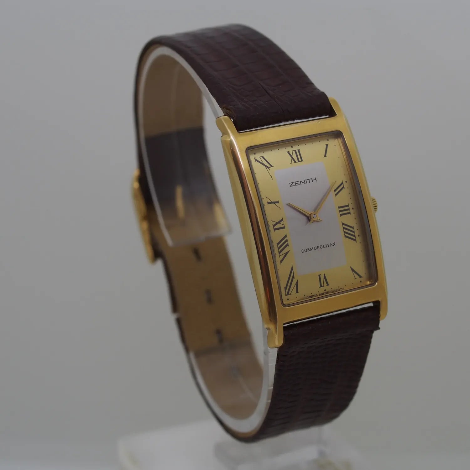 Zenith Cosmopolitan Ref. 24.0590.570 – dial close-up