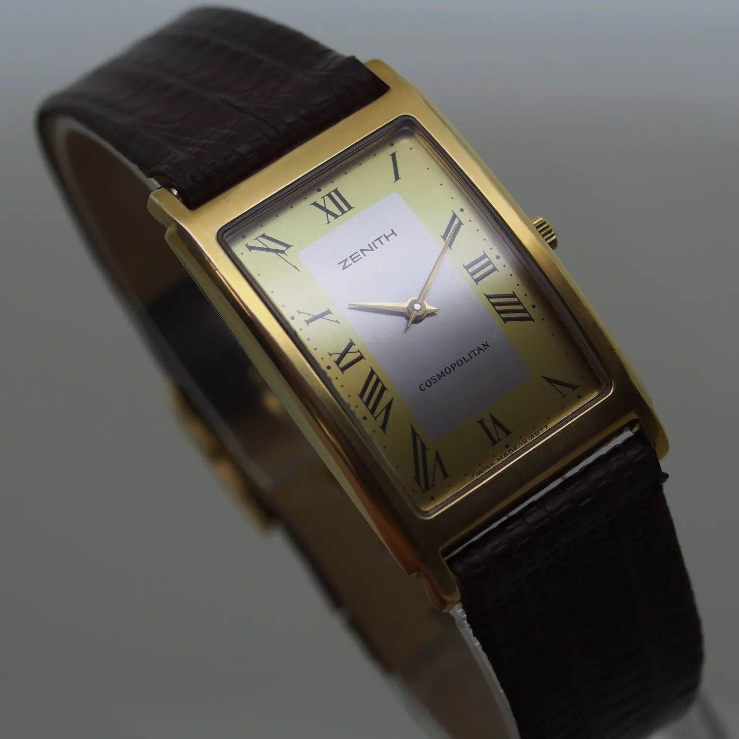 Zenith Cosmopolitan Ref. 24.0590.570 – front view