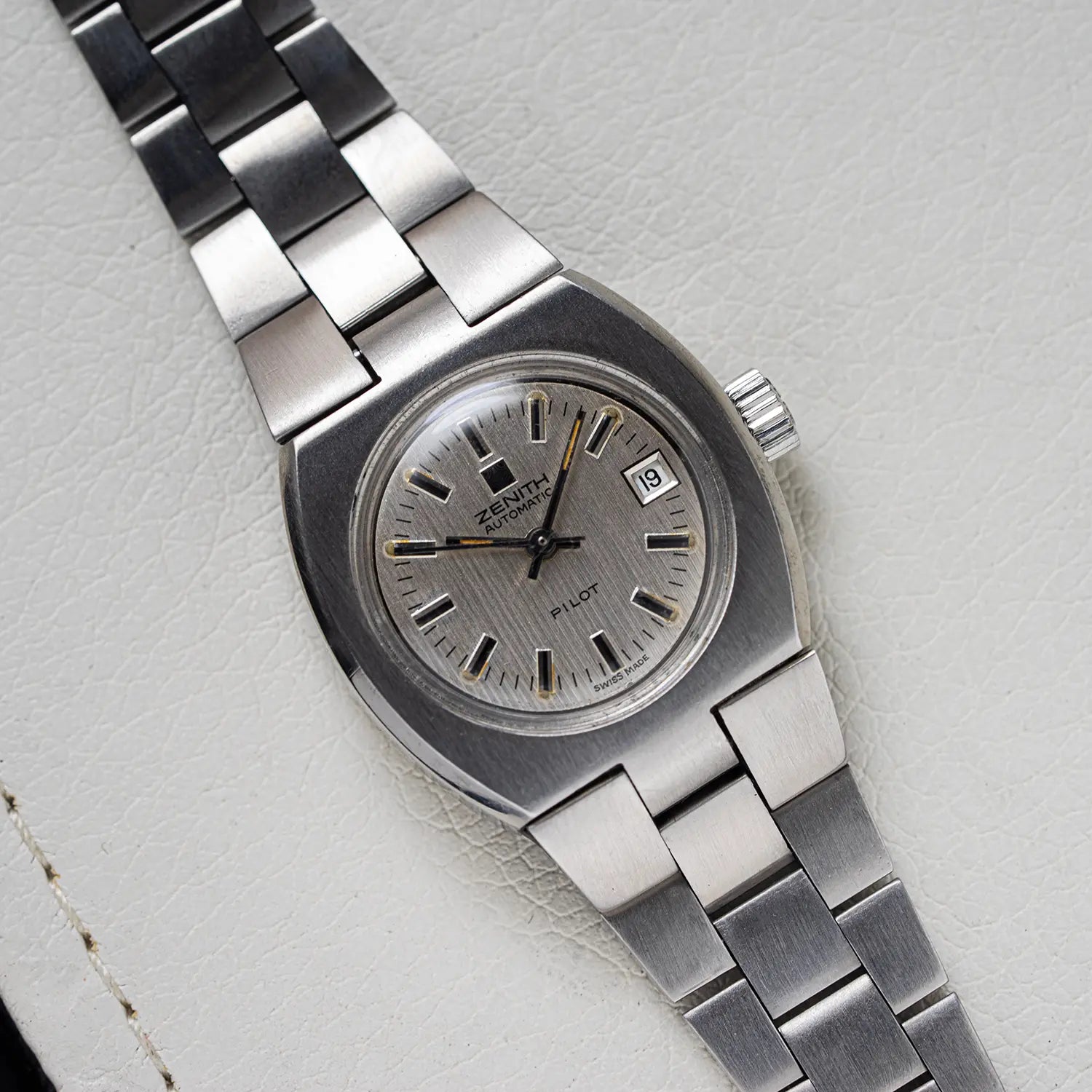 Zenith Pilot Cal. 48.5 Eta 2671 Ref. 01.0010.487