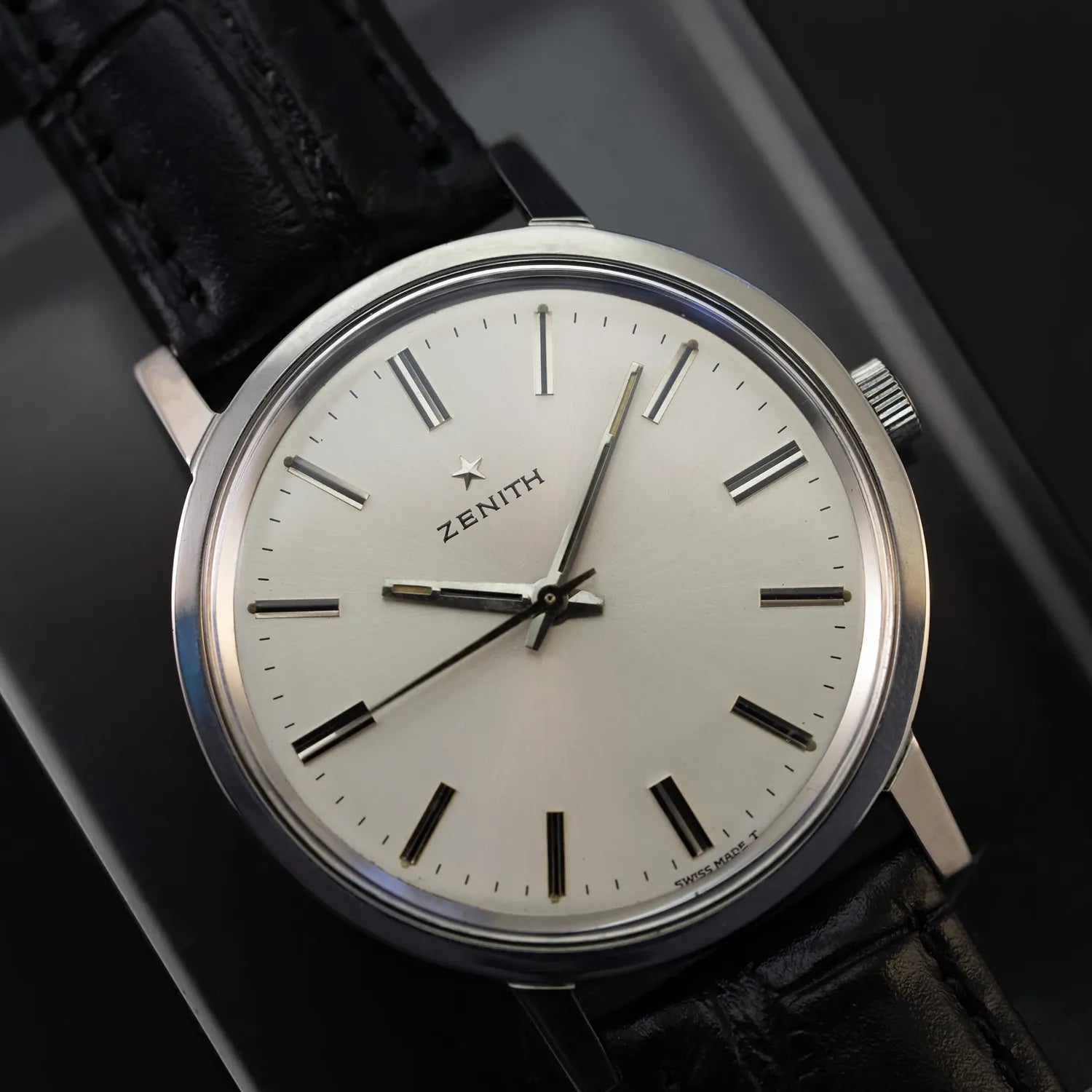 Zenith Ref. 1209 4, Cal. 2562 1970 – front view