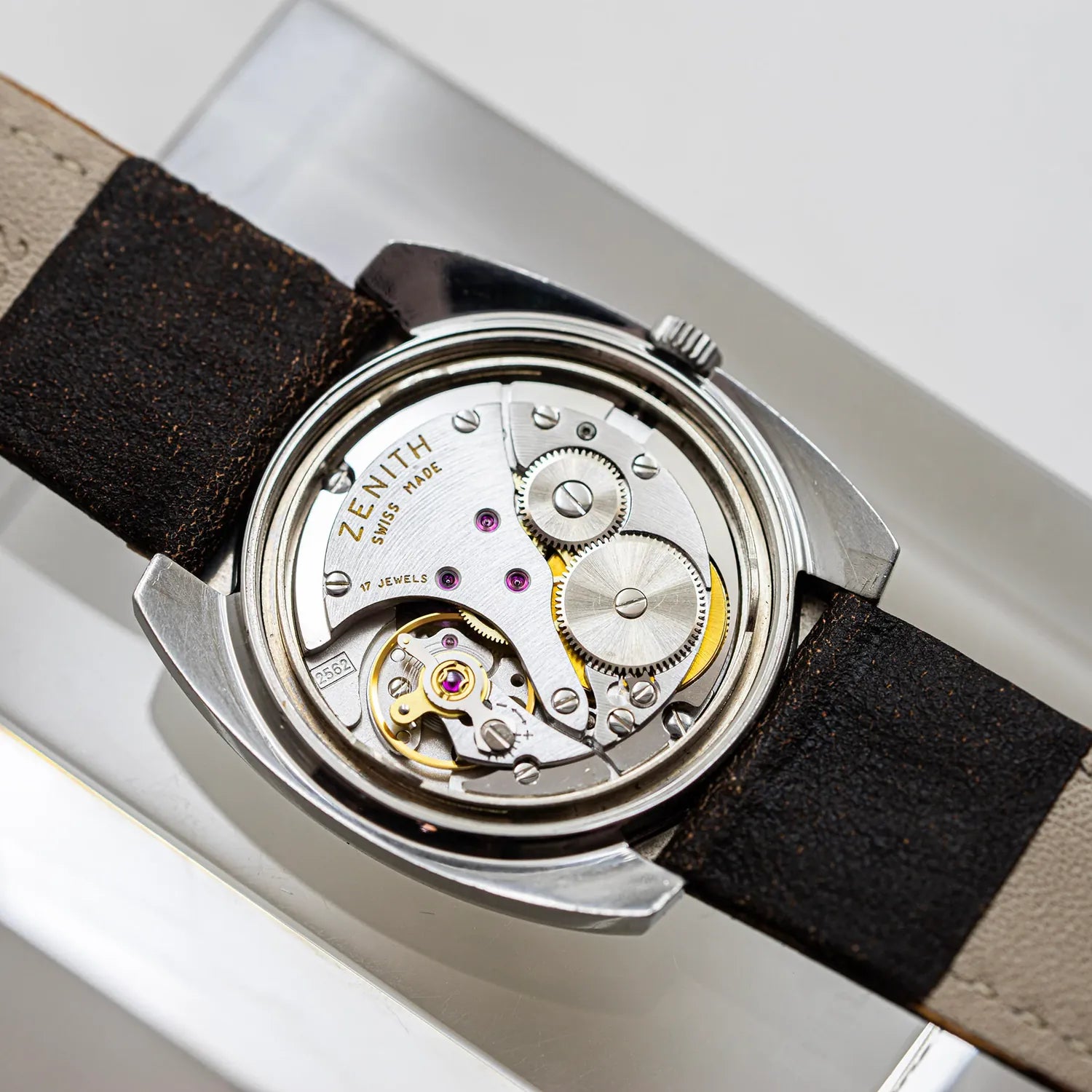 Zenith Sporto 28800 Ref. 01.1300.125, Cal. 2562 – strap detail