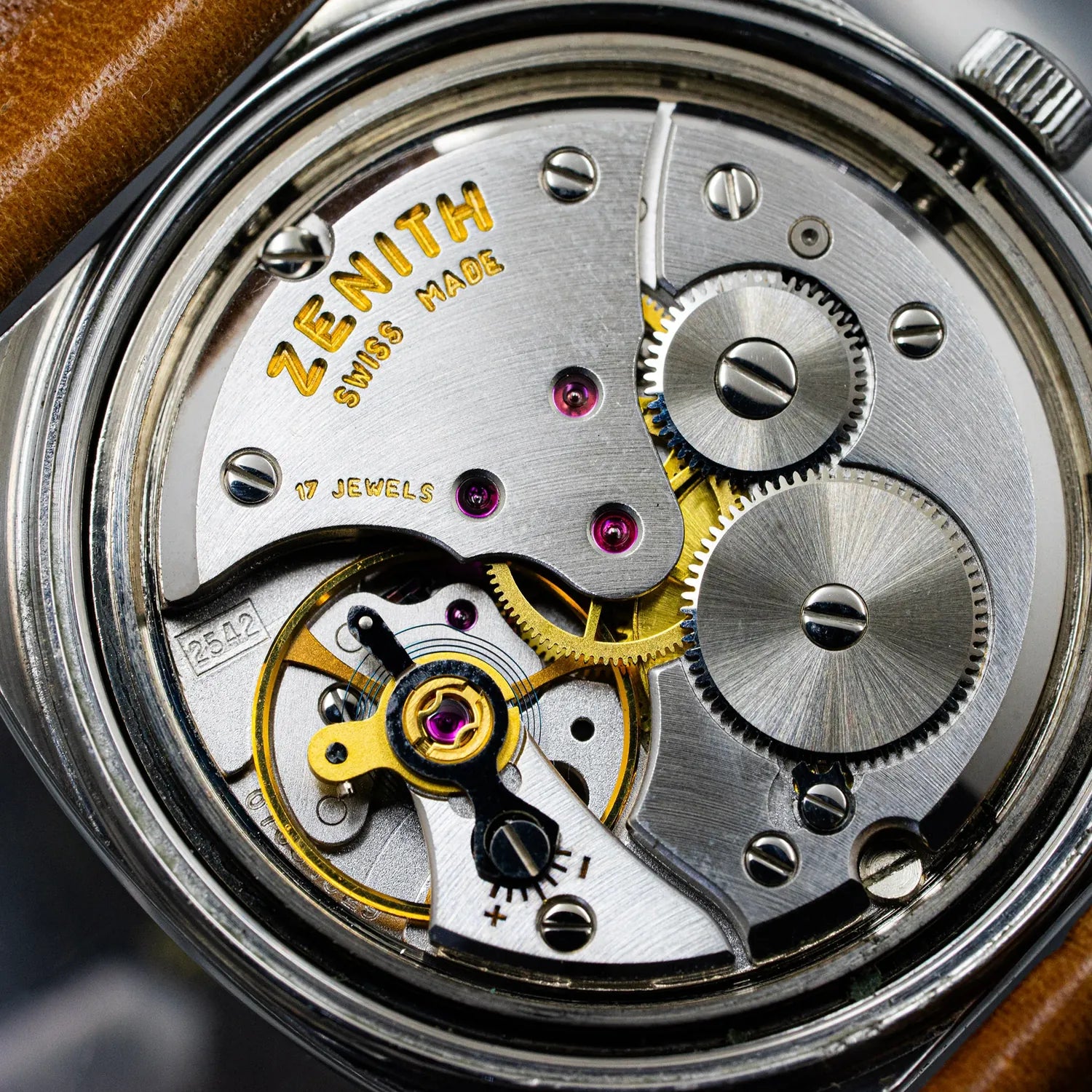 Zenith Sporto Cal. 2542 – strap detail