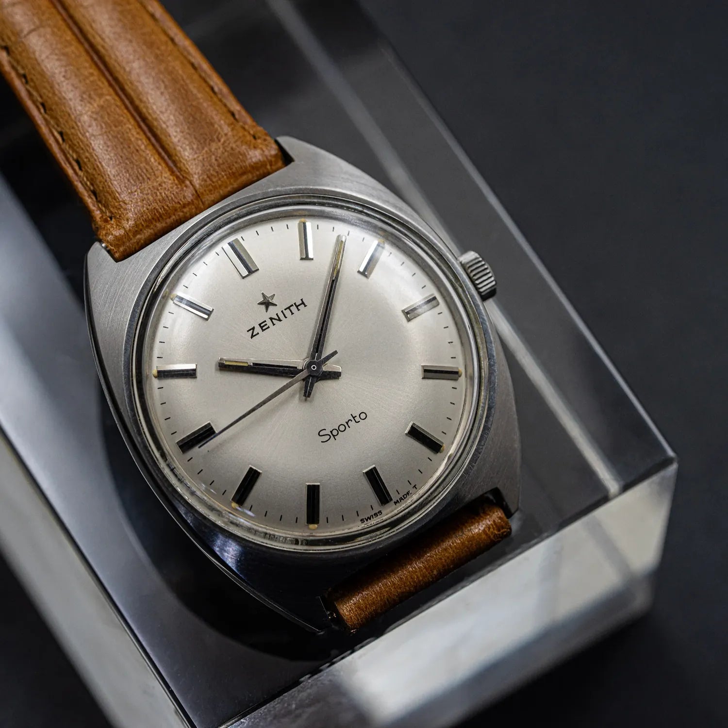 Zenith Sporto Cal. 2542 – dial macro detail