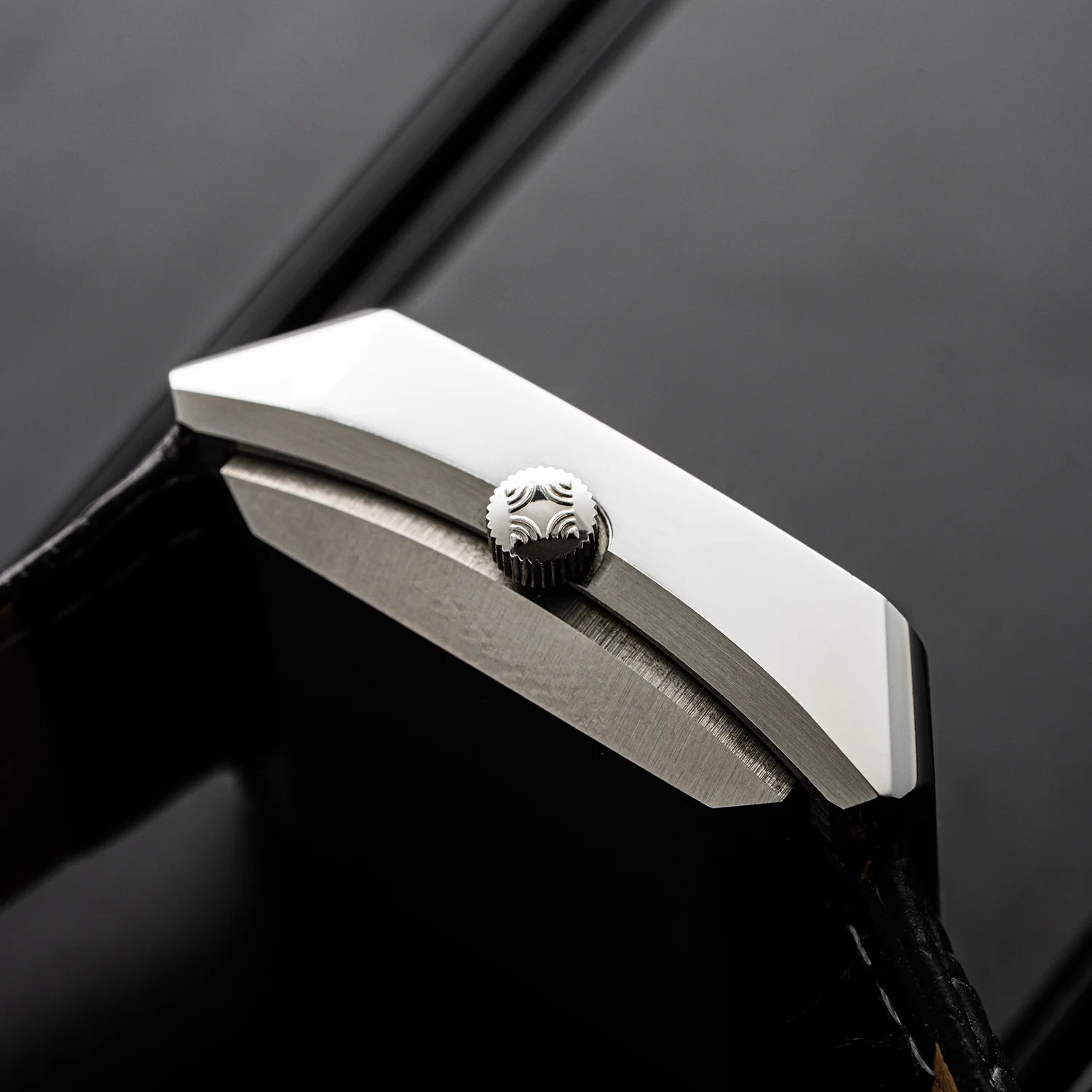 Zenith Surf TV Ref. 01-0040-380 Cal. 2572PC Crown