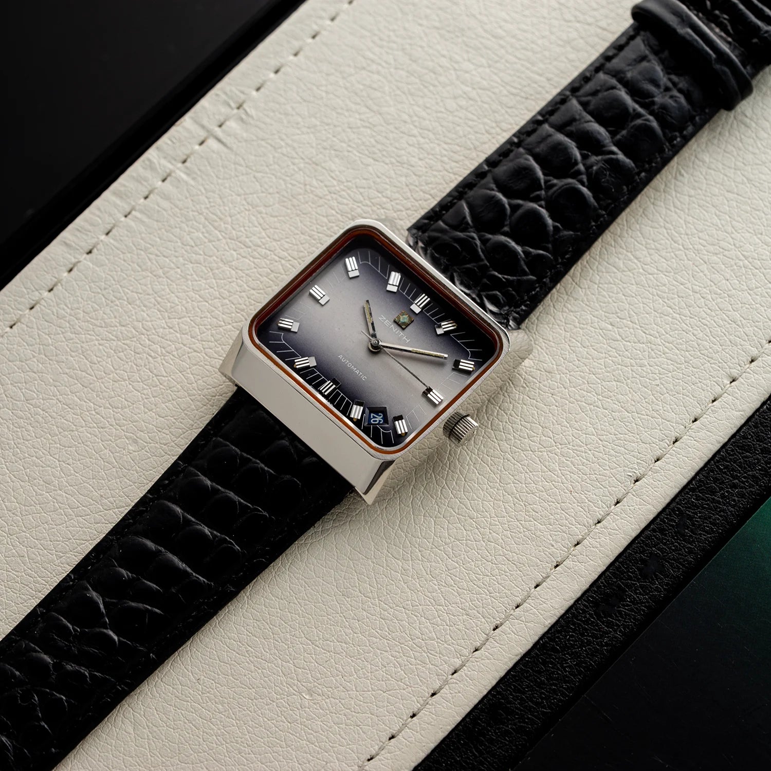 Zenith Surf TV Ref. 01-0040-380 Cal. 2572PC Top View