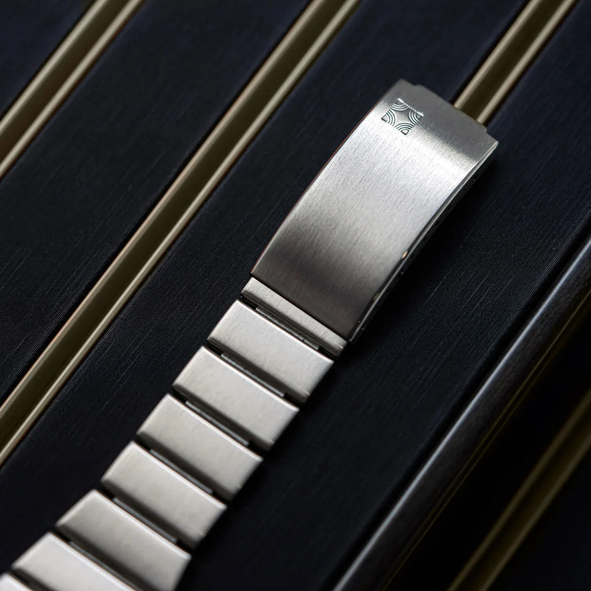Zenith Surf Vintage Men's Watch Ref. 02.0440.456 – movement close-up