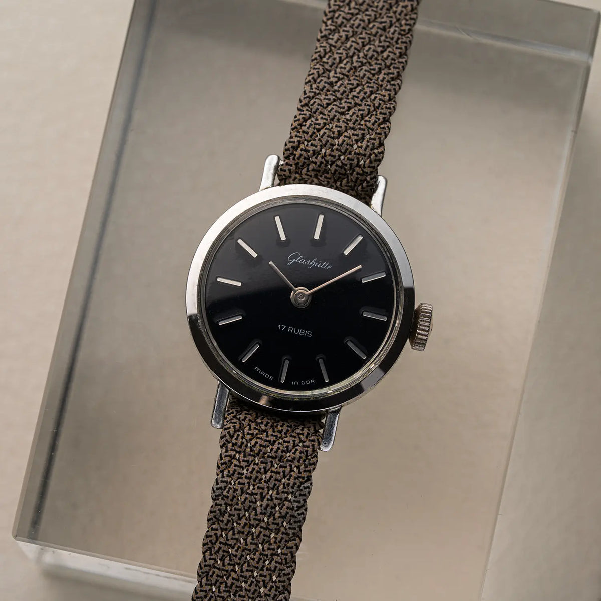 Glashutte, Cal. GUB 09-20, Women’s Manual Wind top view
