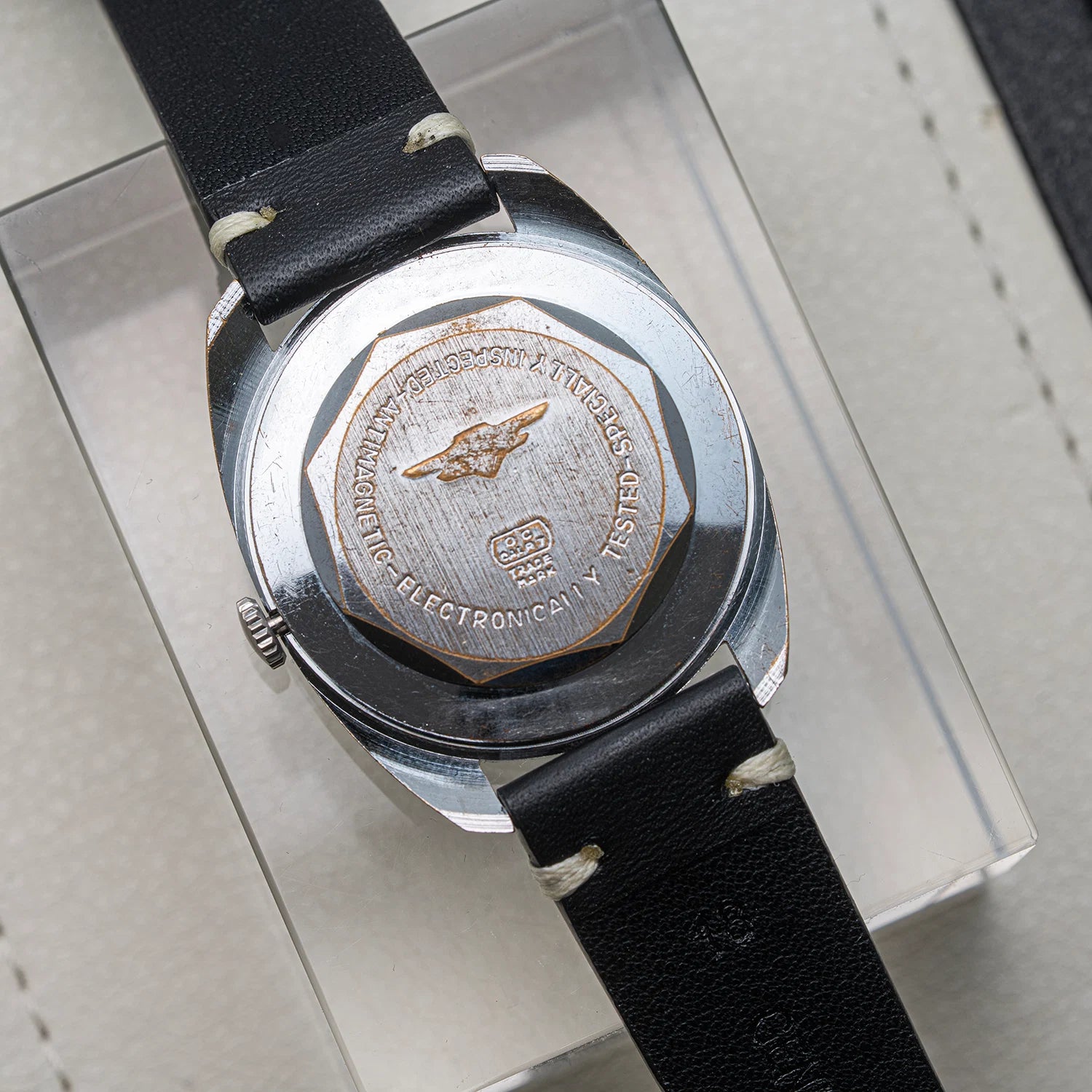 Neil 21 Prix, Men’s Manual Wind Vintage Watch, 1981 backcase