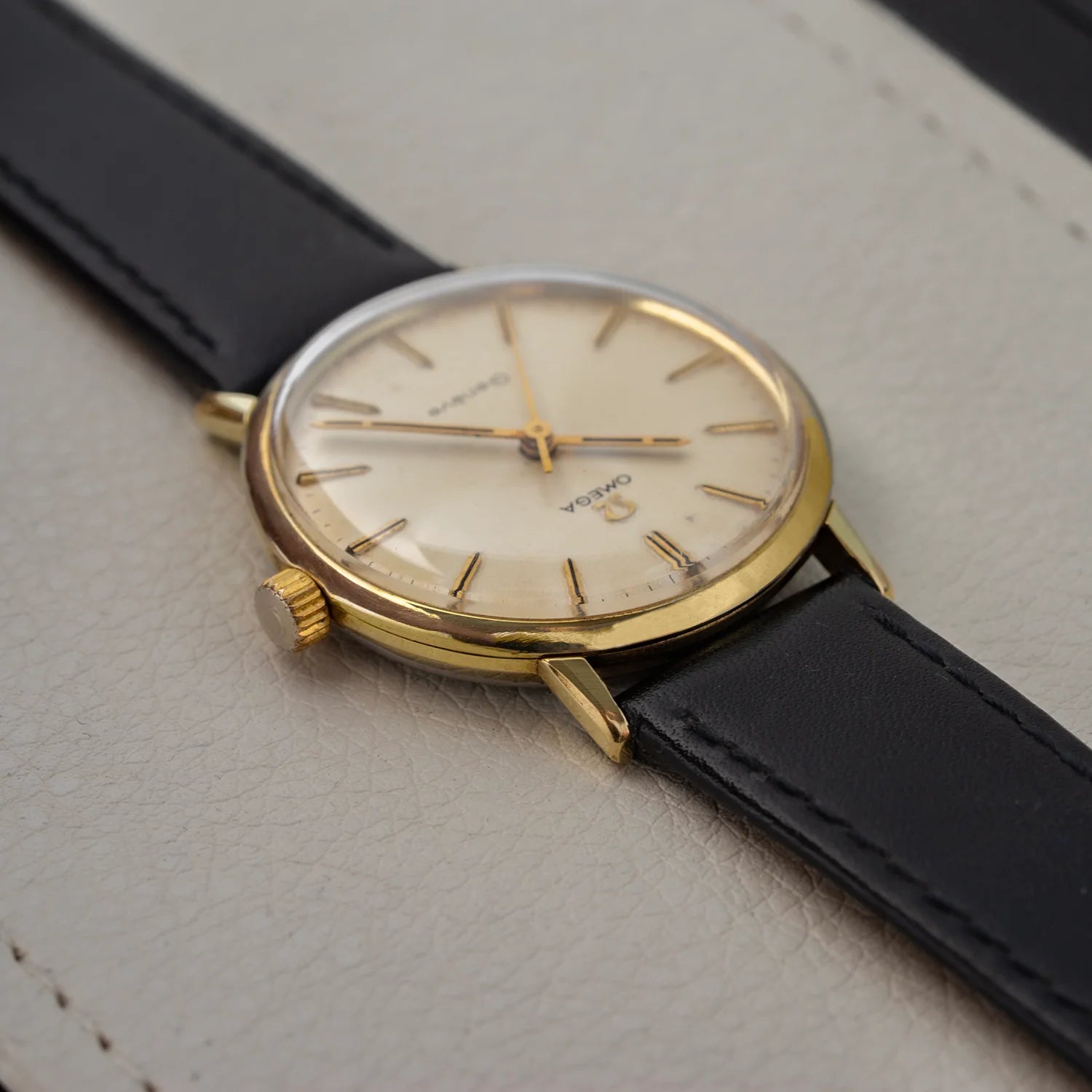 Omega Geneve, Ref. 131.019, Cal. 601, Men’s Manual Wind, 1969 Crown