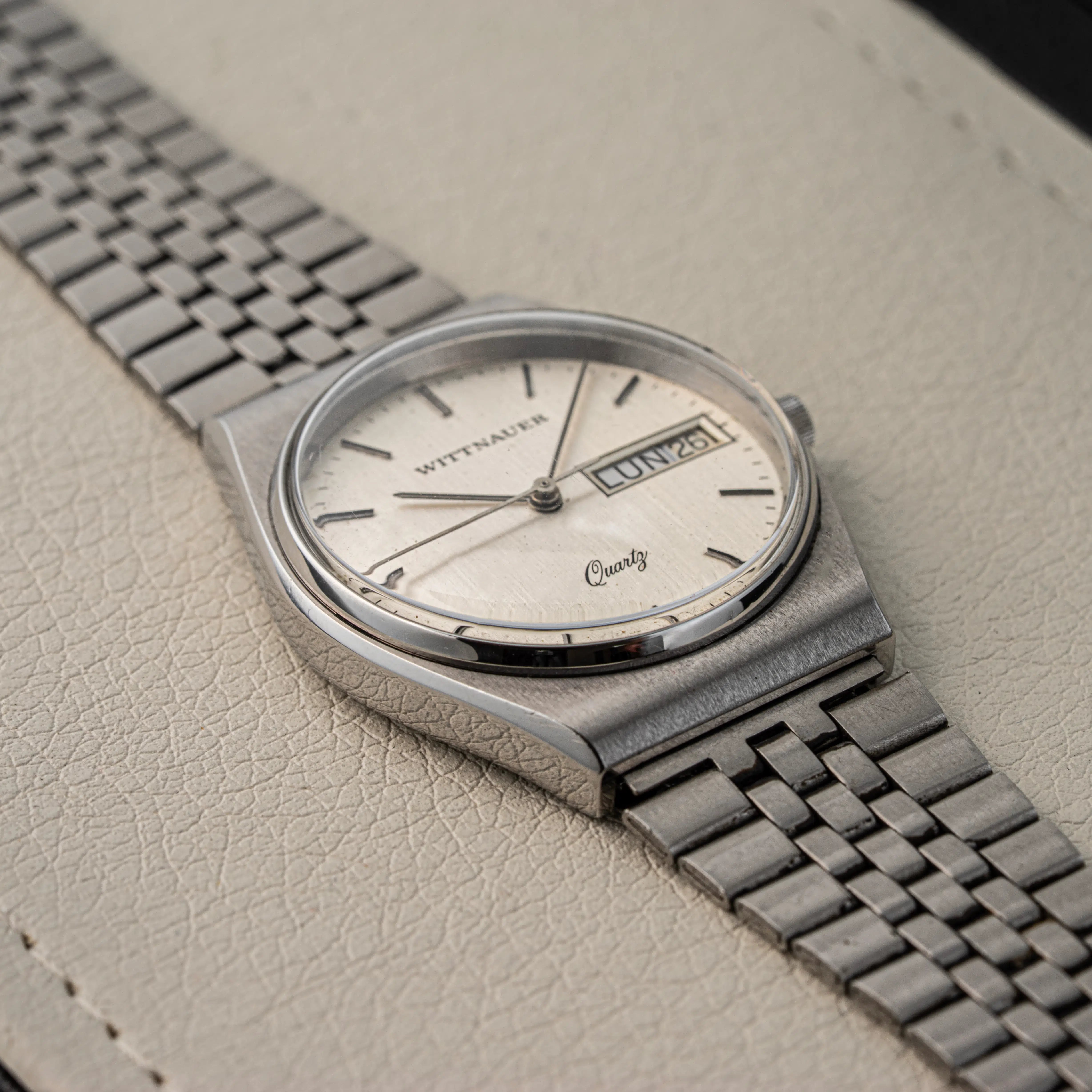 Wittnauer Men’s Quartz Analog Vintage Watch 1972 Case